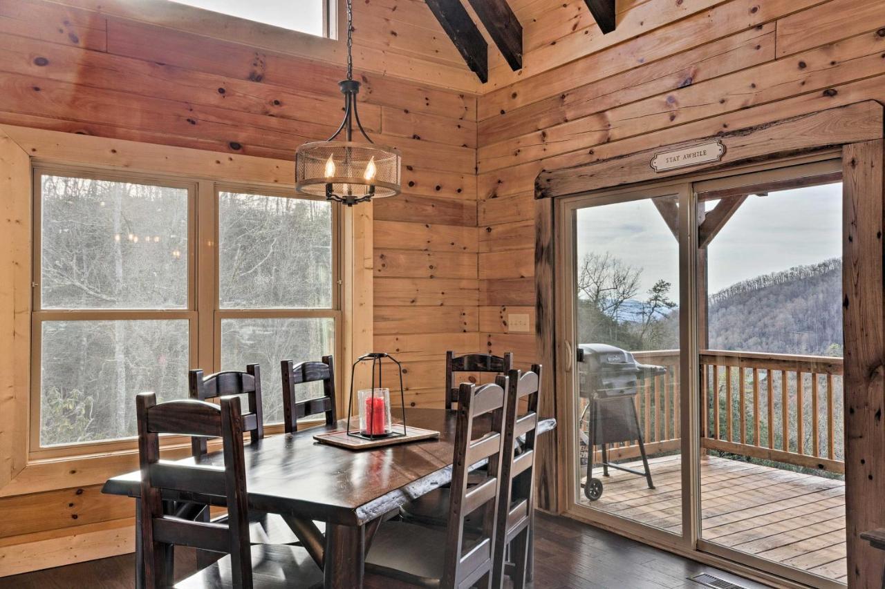Hilltop Cabin On 5 Acres With Hot Tub And Waterfall! Bryson City Εξωτερικό φωτογραφία